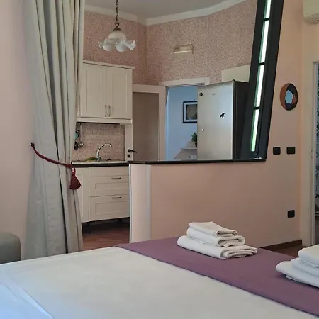 Апартаменты Trinita' Maggiore Home/ Historic Center *