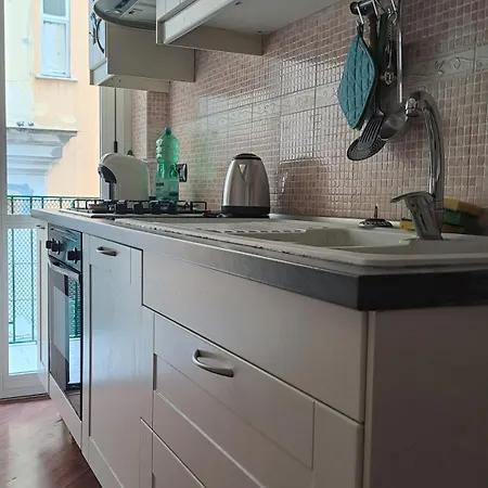Trinita' Maggiore Home/ Historic Center * Неаполь