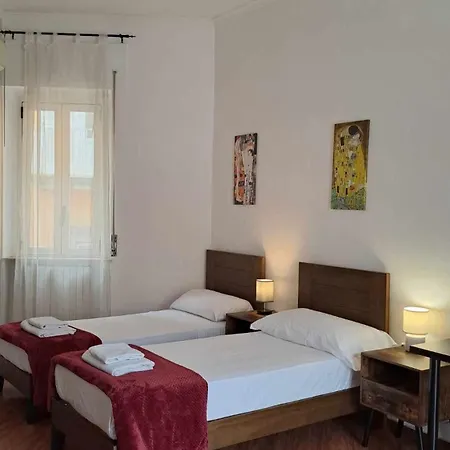 Apartament Trinita' Maggiore Home/ Historic Center *